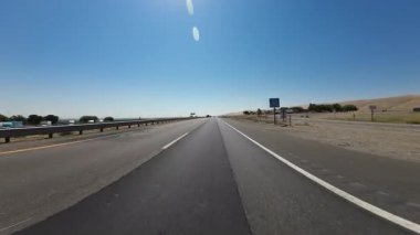 Orta Kaliforniya Otoyolu 5 Güney ve 580 kavşak 03 Ön Görünüm Sürücü Plakası ABD Ultra Geniş