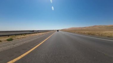 Orta Kaliforniya Otoyolu 5 Güney ve 580 kavşak 04 Ön Görünüm Sürücü Plakası ABD Ultra Geniş