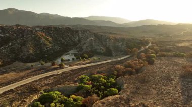 Los Padres Ormanı 'ndaki Hungry Valley Günbatımı Hava Sahası Yörüngesi L California ABD
