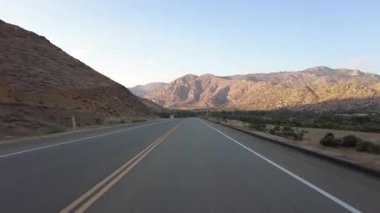 Isabella Gölü 4 Kernville 06 Front View Çok Kameralı Günbatımı Sürücü Plakası Sierra Nevada California Dağı ABD