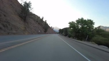 Isabella Gölü 4 Kernville 07 Front View Çok Kameralı Günbatımı Sürücü Plakası Sierra Nevada California Dağı ABD