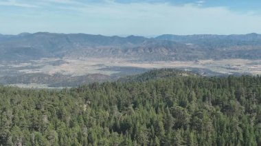 Los Padres Ormanı 'ndaki Pinos Dağı Telefoto R California ABD