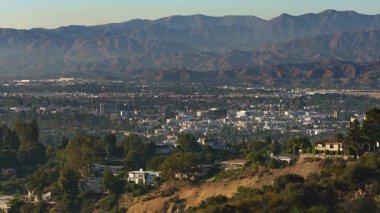 Studio City Sunset Telephoto 'dan San Fernando Vadisi Burbank Los Angeles California' dan