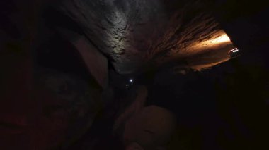 Mağaradaki Sinekkuşu Tüneli Mağara Farları - Kamera Simi Vadisi Kaliforniya ABD