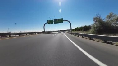 Reno Şehir Merkezi Otoyolu 04 Ön Manzara 80 Doğu Sürücü Plakası Nevada ABD Ultra Geniş Geniş