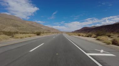 395 Kuzey Yolu 3 Ridgecrest 'ten Owens Gölü 15' e Çok Kameralı Araç Plakası Sierra Nevada California Mt.