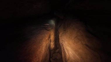 Mağara Macerası Işığı Sinekkuşu Tünel Mağarası - Aksiyon Kamerası Simi Vadisi Kaliforniya ABD