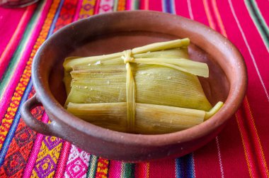 Arjantin, Salta 'da bir klozette humita.