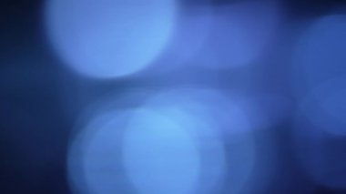 Işık odaklı olmayan ışık ışınları arka plan animasyonunu etkiler. Lense sızan ışık zarif bir animasyon yaratarak soyut bir arkaplan oluşturuyor. Geçiş şablonu, video görüntüleri ve düzenleme filtresi