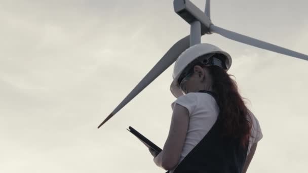 Vidéo Montre Impact Une Éolienne Comme Source Énergie Verte Sur — Video