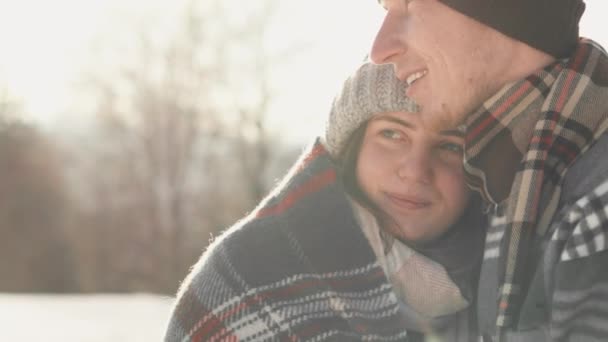 Zimní Rekreace Přírodě Jim Odhaluje Nejen Krásu Ale Také Možnost — Stock video
