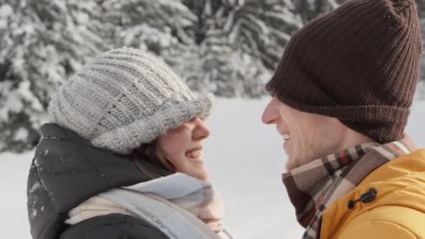 Young Couple Enjoying Intimate Moments Nature Winter Embodying Mysterious Atmosphere — Stock Video
