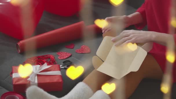 Woman Prepares Gifts New Year Her Lover Her Family Relatives — Video Stock