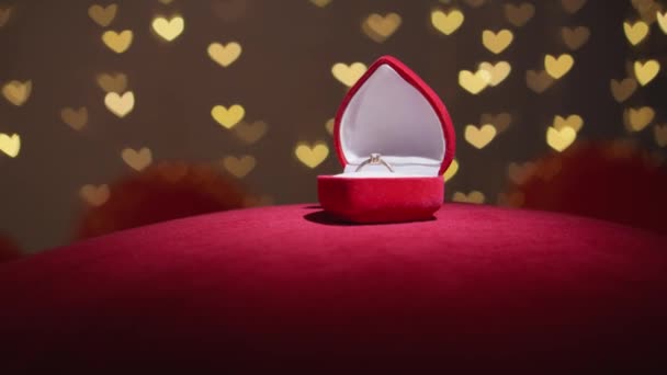 Precious Jewelry Gift Valentines Day Romantic Surprise Valentines Day Gold — стокове відео