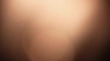 Sıcak tonların yer aldığı bulanık ve yumuşak bir ışık serisi. Projelerinizde rahat ve ortam ortamı yaratmak için ideal. Arka planlar, örtüler ve yaratıcı tasarımlar için mükemmel..