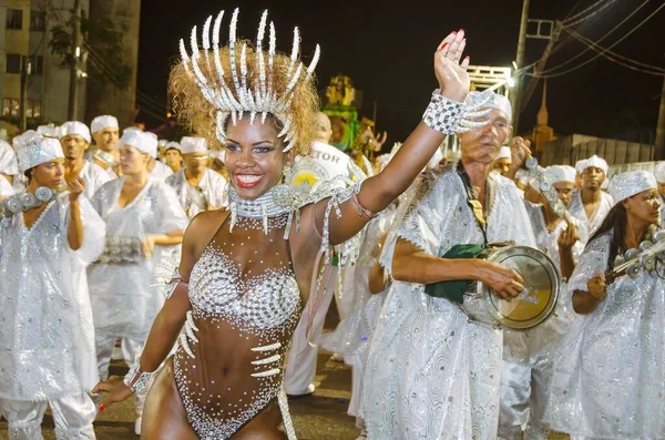 Карнавал Сантосе Бразилия Королева Барабанов Танцует Перед Музыкантами Парад Школы — стоковое фото