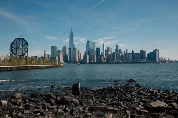 Paisagem Urbana Cênica Com Rio Hudson Arranha Céus Modernos Manhattan — Fotografia de Stock