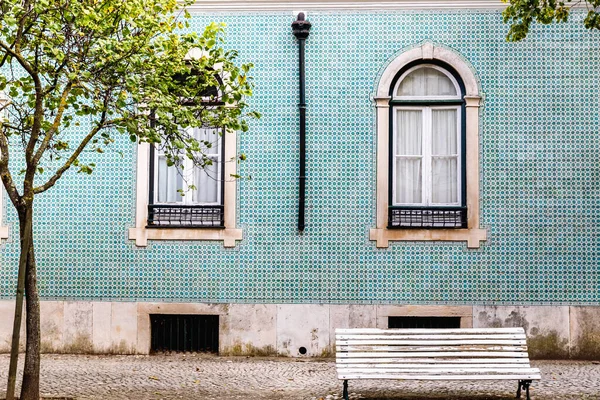 葡萄牙桑塔雷姆 2020年10月27日 秋季市中心典型房屋的建筑细节 — 图库照片