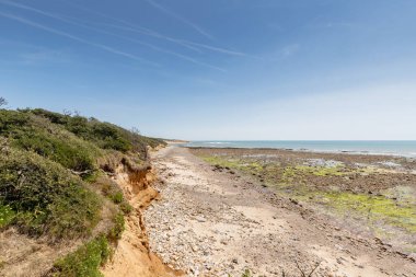 Fransa 'nın Jard sur Mer kentindeki La Mine plajının bir yaz günü Vendee, Fransa
