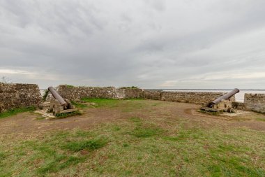 Blaye, Nouvelle-Aquitaine, Fransa - 31 Ekim 2022: Blaye Kalesi 'nin mimari detayları, kötü bir sonbahar gününde kasabaya yakın.