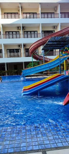 Pohled Aquapark Bazén Hotelu Bez Lidí Letní Den — Stock fotografie