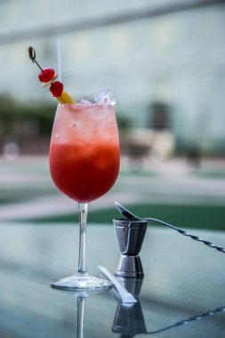 Cocktail Photoshoot açık hava çekimi, Fotoğraf sığ derinlikte seçici odak