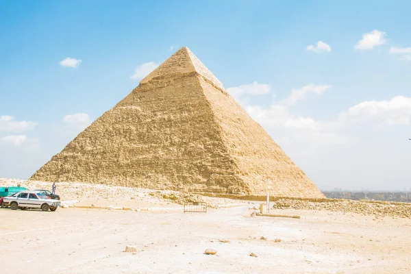 考古学摄影 吉萨大金字塔 柴夫仁金字塔 摄影是具有浅层深度的选择性焦点 2023年3月6日于埃及开罗 — 图库照片