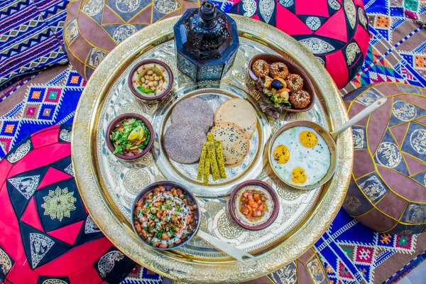 이집트의 라마단 사진은 식사에 사용되며 사진은 선택적으로 초점을 맞춘다 카이로 — 스톡 사진