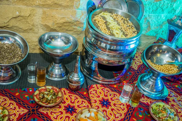 이집트 라마단 아침이나 식사로 먹는다 사진은 필드에서 선택적으로 초점을 맞춘다 — 스톡 사진