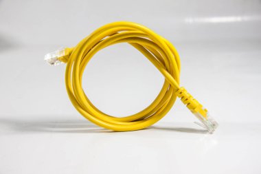 LAN RJ45 Bilgisayar veri kablosu, telekomünikasyon teknolojisi transferi, ağ çözümleri, dijital donanım küresel ekipman, seçici odak, sığ alan derinliği, Kahire Mısır