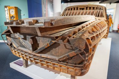 Warwick, Birleşik Krallık - 08 Mart 2023: British Motor Museum, ahşap araba pulu