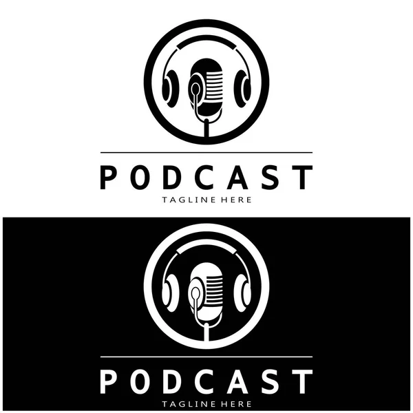 Podcast Logo Microphone Earphone Audio Radio Waves Studio Talk Show — Stock Vector