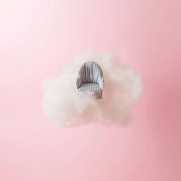 Fauteuil Met Wolk Roze Achtergrond Relax Vakantie Minimaal Concept — Stockfoto