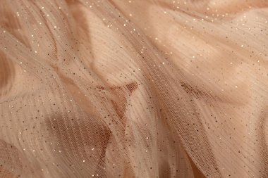 Pembe ağ kumaşlı dalgalar kavramı. Retro moda estetiği. Düğün geçmişi olarak kullanılabilir. Lüks arkaplan tasarımı