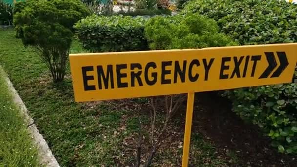 Direcções Saída Emergência Parque Instruções Para Rotas Fuga Caso Desastre — Vídeo de Stock