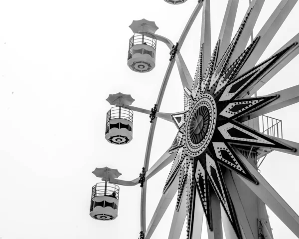 Fotografera Pariserhjulet Rida Som Ligger Sunset Park Libertad Salvador Byggd — Stockfoto