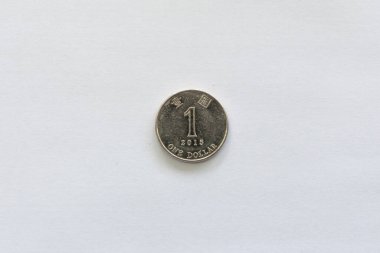 Beyaz fonda izole edilmiş bir Hong Kong doları. iş ve finans kavramı.