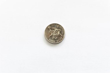 Beyaz fonda izole edilmiş bir Hong Kong doları. iş ve finans kavramı.