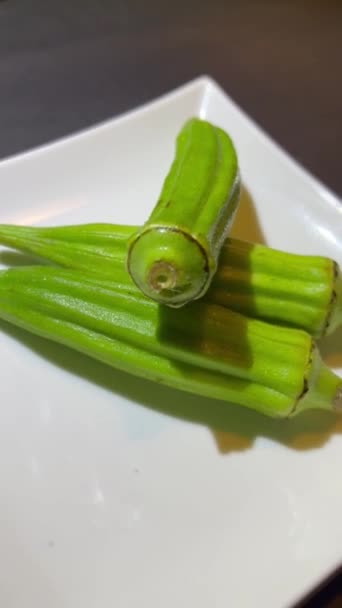 Okra Quimbomb Lady Fingers Verdura Fresca Verde Verdure Biologiche Ingredienti — Video Stock