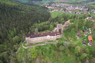 Velhartice tarihi ortaçağ kalesi, Çek Cumhuriyeti, Avrupa hava manzarası manzarası