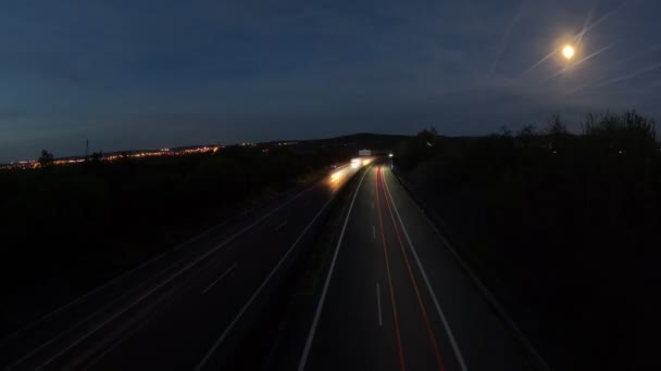 Dálniční Čas Zpoždění Noční Světla Rychle Pohybující Semafory Světelné Stopy — Stock video