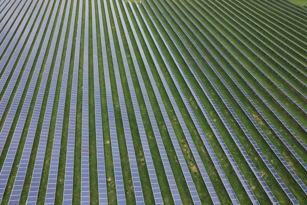 Modernes Solarkraftwerk Photovoltaik Paneele Ökostromproduktion Neues Kraftwerk Europäische Energiekrise 2022 — Stockfoto