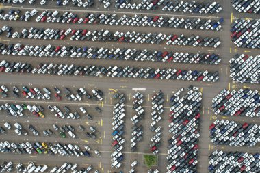 Kolin, Çek Cumhuriyeti-12 Haziran 2023: Ovcary 'de TPCA Sanayi Bölgesi (Toyota Peugeot Citron Automobile), büyük otomobil fabrikası fabrikası fabrikası Avrupa' da araba imalatı manzarası