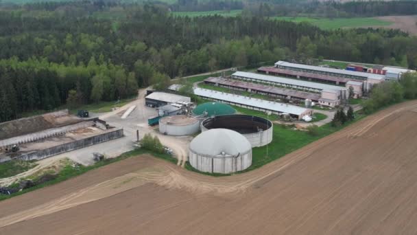 Biogasproduktion Biogasanläggningar Bioenergi Antenn Panorama Landskap Utsikt Över Biogasproduktionsanläggning Och — Stockvideo