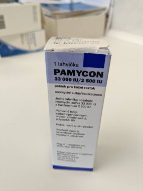 Prag, Çek Cumhuriyeti - 22 Kasım 2023: Pamycon antibiyotik burun damlası .BB Pharma Company-Combination of neomycini ve bacitracinum 