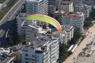 Paraşütlerin güzelliği, Paramotor Arnavutluk sahil gezisi