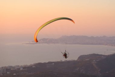 Paraşütlerin güzelliği, Paramotor Arnavutluk sahil gezisi
