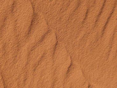 Wadi Rum Çölü, Ürdün. Kızıl çöl ve Jabal Al Qattar dağı. Çekimlerin yapıldığı ünlü filmler, güzel manzara manzarası.