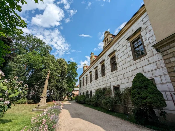 Castolovice Schloss Und Schlosspark Mit Schönen Gärten Böhmen Tschechische Republik — Stockfoto