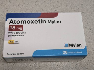 Atomoxetin Mylan 'ın aktif maddesi olan Atomoxetinum dikkat eksikliği hiperaktivite bozukluğunu tedavi etmek için kullanılan bir ilaçtır.